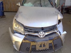 2015 TOYOTA CAMRY, SILVER, SE, 2.5L, AT,   Z25129